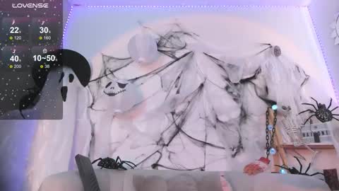 Snapshot of missaisha1 chatting on October 2025 04:51:01 PM Aisha birtthday show 15 noviembre online show from October 2025 04:51:01 PM