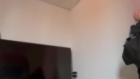 Ameliahs online show from September 2025 12:49:01 PM