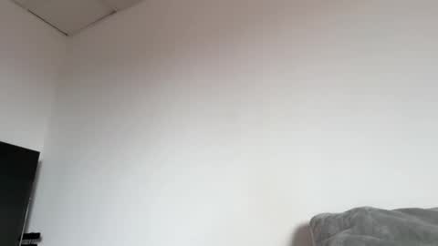 Ameliahs online show from November 2025 12:37:02 PM