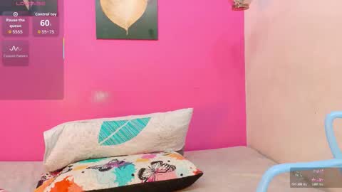 Miss Evelyn  online show from November 2025 07:30:01 PM