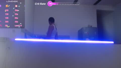 Snapshot of misscruzxz chatting on November 2025 01:27:02 AM Donna di Diamanti online show from November 2025 01:27:02 AM