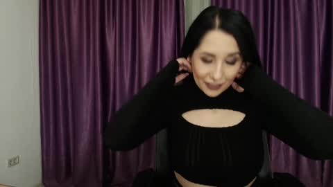 Snapshot of missdyaa chatting on January 2025 09:28:02 PM Miss online show from January 2025 09:28:02 PM