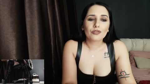 Snapshot of missdyaa chatting on September 2025 09:36:02 PM Miss online show from September 2025 09:36:02 PM