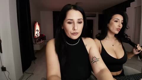 Snapshot of missdyaa chatting on November 2025 11:04:02 PM Miss online show from November 2025 11:04:02 PM