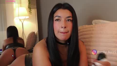 Snapshot of missemily_11 chatting on June 2026 10:17:02 AM Yuliana online show from June 2026 10:17:02 AM