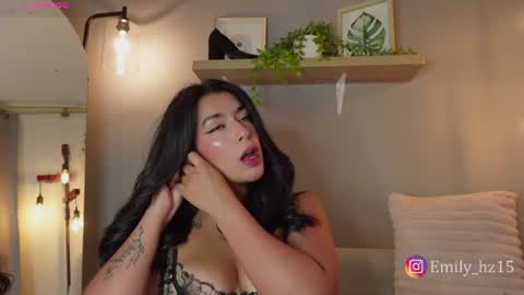 Snapshot of missemily_11 chatting on July 2026 11:08:01 AM Yuliana online show from July 2026 11:08:01 AM