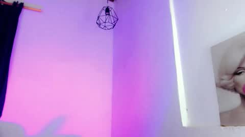 Snapshot of missfer_bigdick chatting on May 2026 11:02:02 PM Fer online show from May 2026 11:02:02 PM