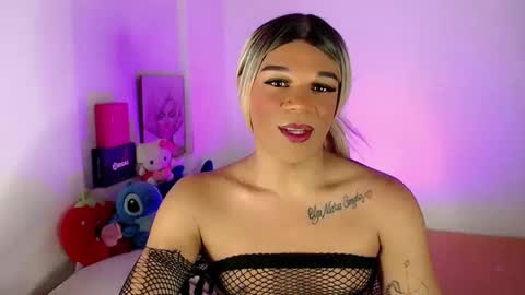 Snapshot of missfer_bigdick chatting on May 2026 10:50:03 PM Fer online show from May 2026 10:50:03 PM
