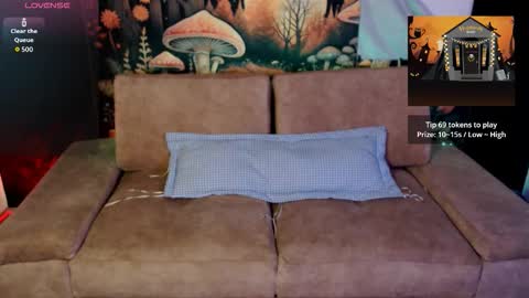 Luna online show from October 2025 07:31:01 AM