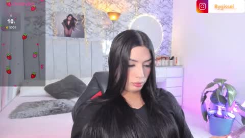 Snapshot of missgissel chatting on November 2025 01:45:02 PM Gisell Gigi online show from November 2025 01:45:02 PM