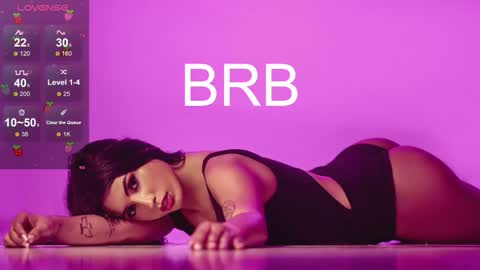 Snapshot of missgissel chatting on December 2025 07:53:02 PM Gisell Gigi online show from December 2025 07:53:02 PM