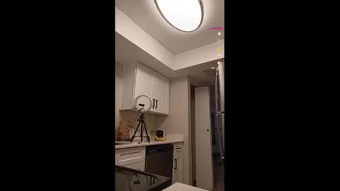 Snapshot of misshannaho chatting on October 2025 07:00:01 PM misshannaho online show from October 2025 07:00:01 PM