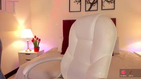 Snapshot of missisabella1 chatting on December 2025 12:43:01 PM Bella Castillo online show from December 2025 12:43:01 PM