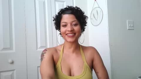 Snapshot of missjuulz chatting on December 2025 08:48:01 PM Juulz online show from December 2025 08:48:01 PM