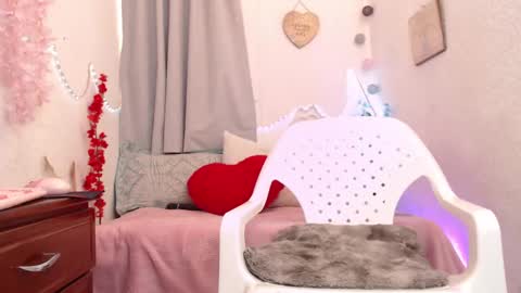   online show from January 2025 08:17:01 PM