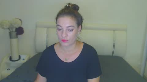 Snapshot of misskhloe chatting on September 2025 07:58:02 PM Khloe online show from September 2025 07:58:02 PM