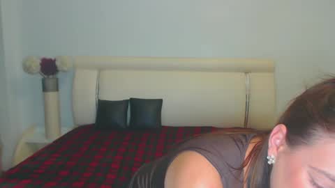 Snapshot of misskhloe chatting on September 2025 02:27:01 AM Khloe online show from September 2025 02:27:01 AM