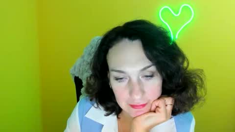 Snapshot of misskristyyy chatting on November 2025 12:17:01 PM Christina online show from November 2025 12:17:01 PM