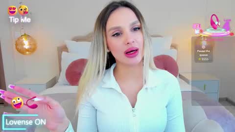 Snapshot of misslou_ chatting on February 2026 06:17:01 AM Lou online show from February 2026 06:17:01 AM