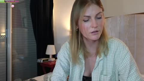 Misslucci online show from February 2025 06:34:02 PM