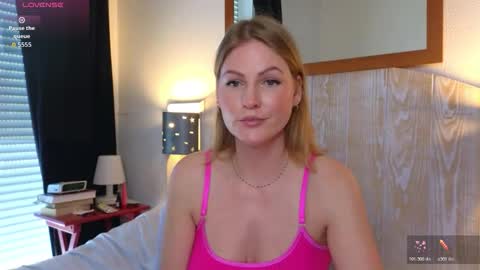 Misslucci online show from February 2026 02:38:02 PM