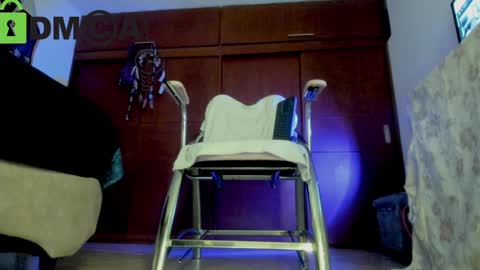 Snapshot of misslucye_robbie chatting on January 2025 05:40:02 AM Lucye Robbie online show from January 2025 05:40:02 AM