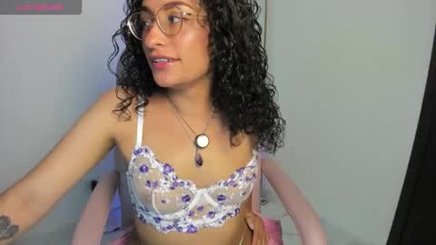 misslya0 online show from November 2025 07:58:01 PM