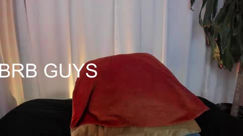 Snapshot of misslynn_ chatting on February 2025 10:38:02 AM i am lyn online show from February 2025 10:38:02 AM