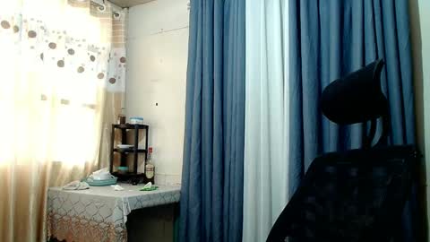 Snapshot of missmayeth chatting on December 2024 12:15:02 AM mayeth online show from December 2024 12:15:02 AM