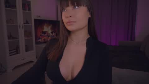 Snapshot of missmerciless chatting on February 2026 06:23:02 AM LUXXANDRA online show from February 2026 06:23:02 AM