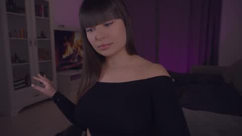 Snapshot of missmerciless chatting on February 2026 06:34:01 AM LUXXANDRA online show from February 2026 06:34:01 AM