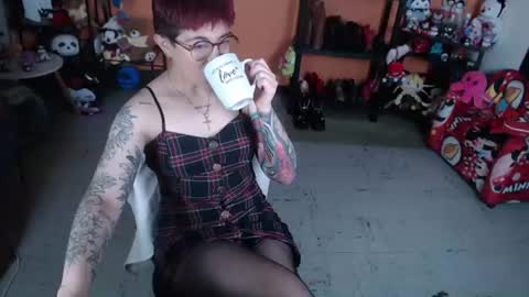 Snapshot of missmia2 chatting on June 2026 01:02:02 PM Miss Mia online show from June 2026 01:02:02 PM