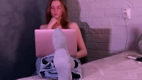 missmiroslava online show from April 2026 11:04:02 AM