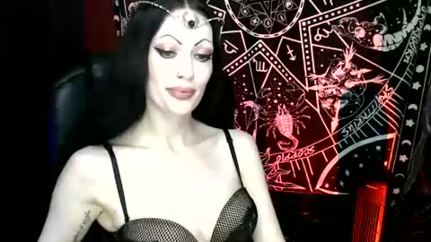 Snapshot of missmoondoll chatting on February 2025 04:23:02 AM MissMoonDoll online show from February 2025 04:23:02 AM