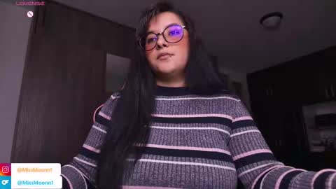 MissMoon online show from November 2025 08:18:01 PM