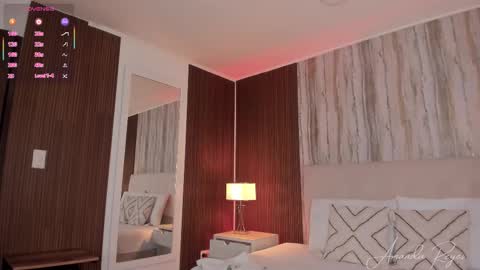 Nataly Rivas online show from September 2025 10:43:01 PM