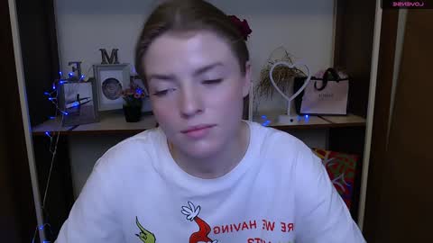 Snapshot of missoliviaa_ chatting on January 2025 11:36:02 AM Olivia online show from January 2025 11:36:02 AM