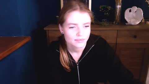 Snapshot of missoliviaa_ chatting on November 2025 03:24:02 PM Olivia online show from November 2025 03:24:02 PM