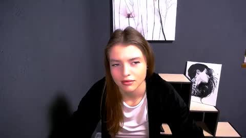 Snapshot of missoliviaa_ chatting on November 2025 08:03:02 AM Olivia online show from November 2025 08:03:02 AM