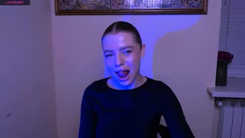 Snapshot of missoliviaa_ chatting on December 2025 01:48:01 PM Olivia online show from December 2025 01:48:01 PM