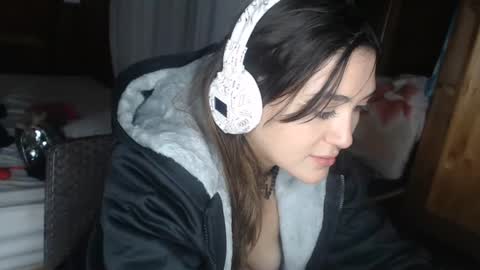 Snapshot of misspink152015 chatting on December 2024 11:20:02 PM sarah online show from December 2024 11:20:02 PM