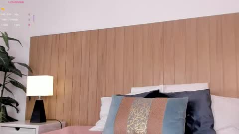 Emma Prada online show from November 2025 11:54:01 AM