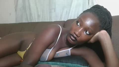 pretty gal online show from October 2025 11:16:01 AM