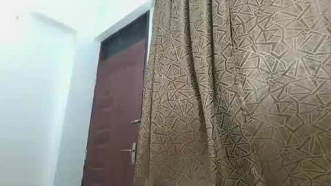 pretty gal online show from December 2025 03:51:02 PM