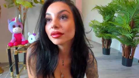 Snapshot of misssiennaa chatting on June 2026 06:52:02 AM Sienna online show from June 2026 06:52:02 AM