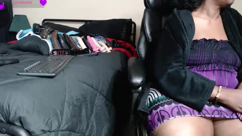 Snapshot of misstajaa chatting on November 2025 04:02:02 AM MissTajaa online show from November 2025 04:02:02 AM