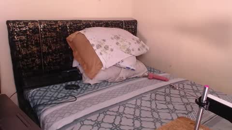 missthighsohmy online show from October 2025 08:48:01 AM