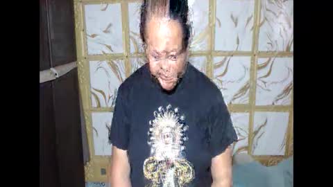 Snapshot of misstressbianca chatting on April 2026 04:03:02 AM misstressbianca online show from April 2026 04:03:02 AM