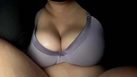 missvanessa_ebony online show from January 2025 07:00:02 AM