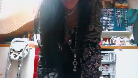Snapshot of missversatile chatting on April 2026 03:29:01 PM Miss Versatile online show from April 2026 03:29:01 PM